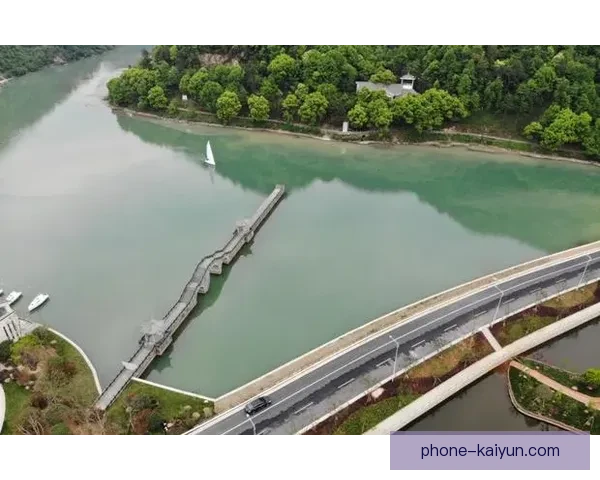 以斯温登俱乐部为核心探索英格兰足球小城镇的历史与文化变迁